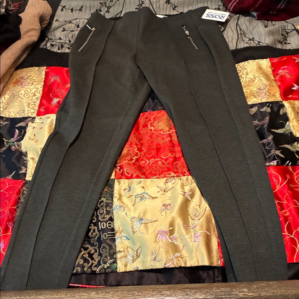 89th & Madison Women's Black Trousers